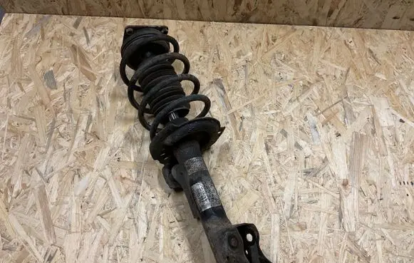 Mercedes-Benz B W245 Front shock absorber/damper 315293