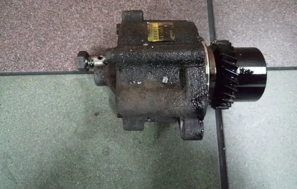 Toyota Hilux (AN10, AN20, AN30) Vacuum pump 2930067020