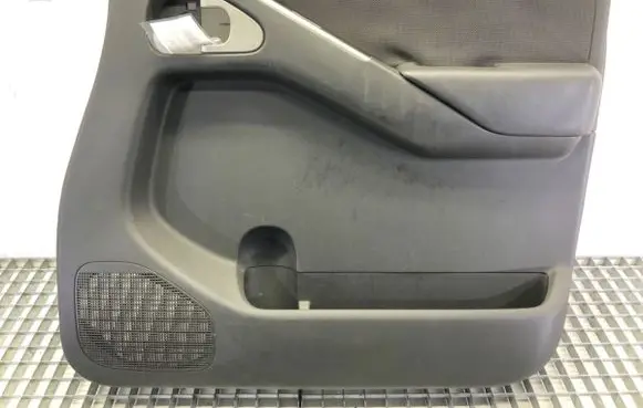 Nissan Pathfinder R51 Front door card panel trim
