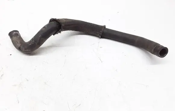 KIA Carens I Engine coolant pipe/hose