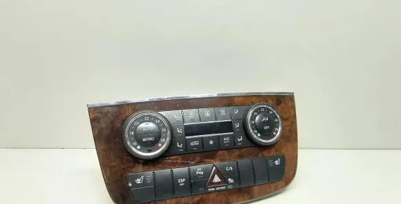 Mercedes-Benz R W251 Climate control unit A2518702289 A2518205289