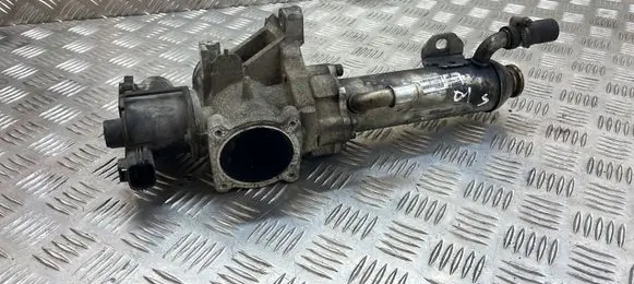 Volvo XC90 EGR valve cooler 8801828