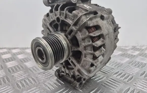 Mercedes-Benz E W212 Generator/alternator A0009063000