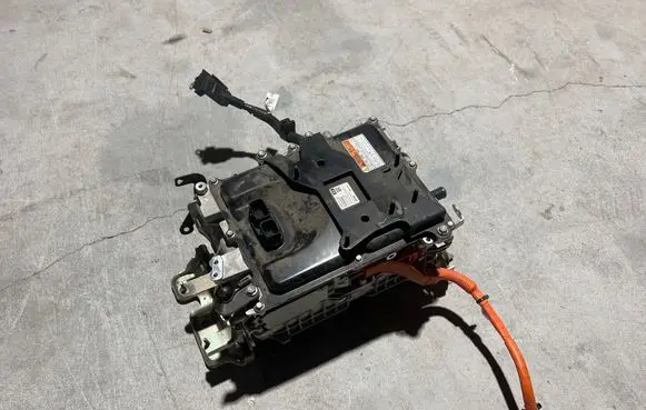 Toyota C-HR II Voltage converter inverter G920047390 2321004450