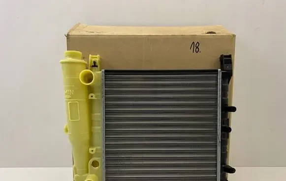 Fiat Uno Coolant radiator VAL883811