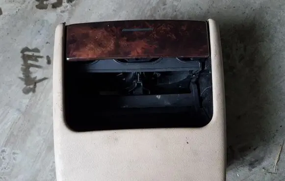 BMW X5 E53 Cup holder front 7077955