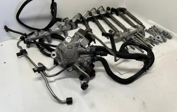 Volkswagen Touareg II Fuel injection system set 059130277EK 059130755CB