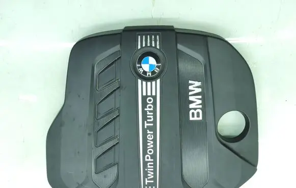 BMW X3 F25 Engine hood trim 8514009