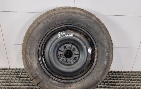 Mitsubishi Outlander R16 spare wheel