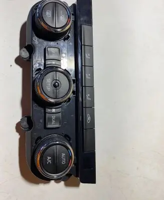 Skoda Octavia Mk3 (5E) Climate control unit 5E0907044 5HB01128210