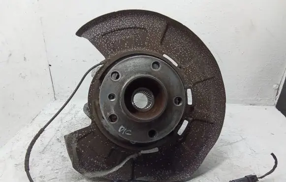 BMW X5 E70 Rear wheel hub spindle/knuckle 6770984 A3560