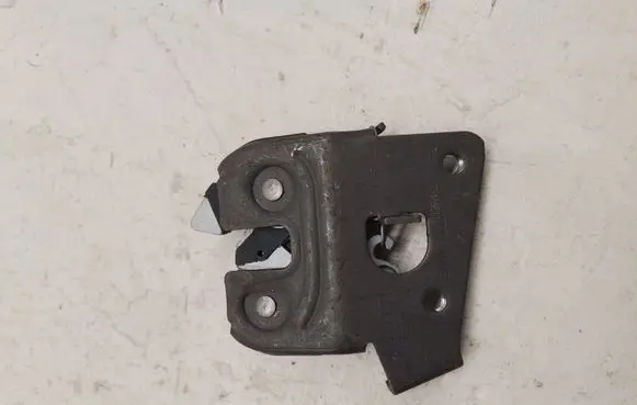 BMW M3 F80 Seat back rest lock catch 7112864