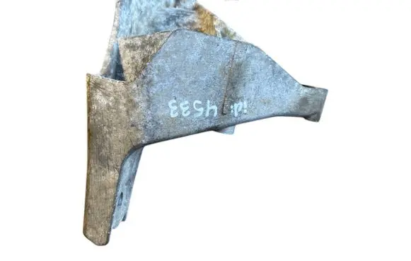 Volkswagen II LT Engine mounting bracket 074199308