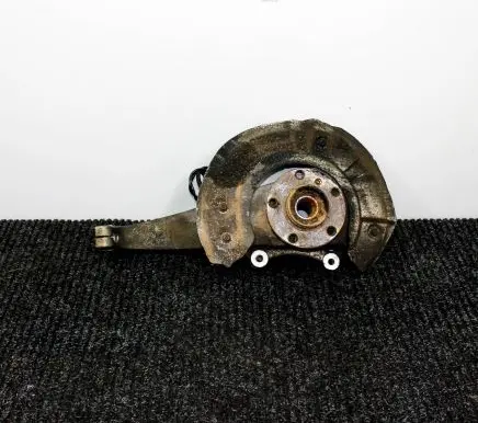 BMW 5 F10 F11 Front wheel hub