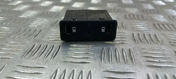 Renault Megane IV AUX in-socket connector 280239684R