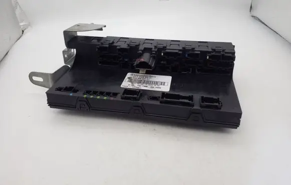 Mercedes-Benz CLS C219 Fuse module 2115455301 5DK00804727