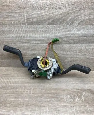 Volvo S40, V40 Wiper turn signal indicator stalk/switch 30808933