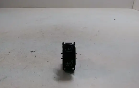 Mercedes-Benz ML W163 Seat heating switch 1638200210