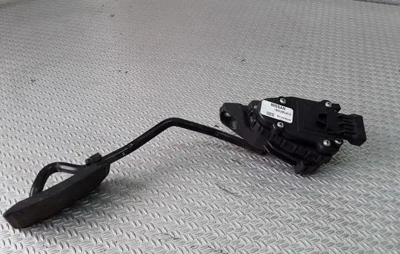 Nissan Almera Tino Accelerator throttle pedal 18002BU410 6PV00862004