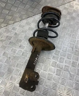 Toyota Auris 150 Front shock absorber/damper