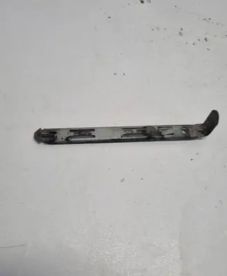Volvo XC90 Headlight/headlamp mounting bracket 8637181