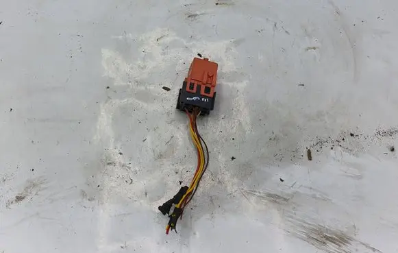 BMW 5 E60 E61 Other relay 12631742690
