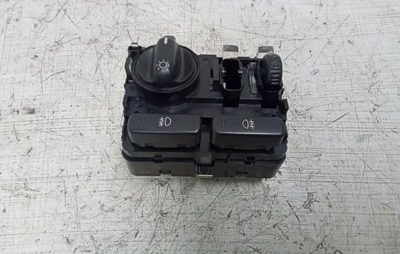 Volvo XC90 Light switch 30739302