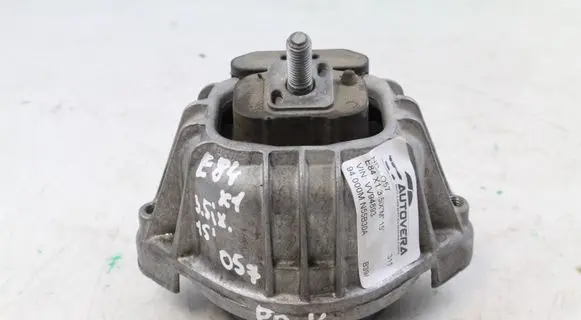 Engine mount bracket