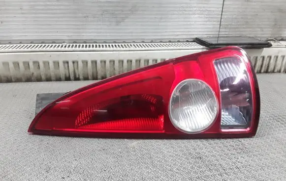 Renault Espace - Grand espace IV Rear/tail lights 8200027152
