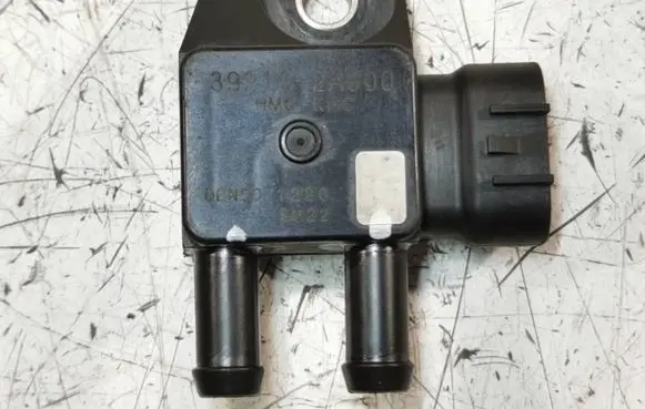 Hyundai ix35 Exhaust gas pressure sensor 392102A800