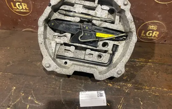 Citroen C5 Tool set 