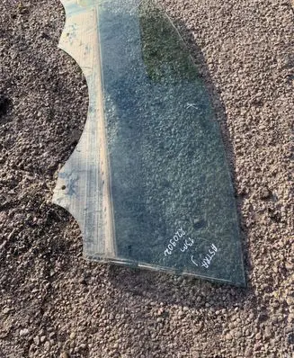 Opel Astra J Front door window/glass (coupe) 
