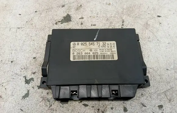 Mercedes-Benz E W211 Parking PDC control unit/module A0255457132 39E00351 0263004025