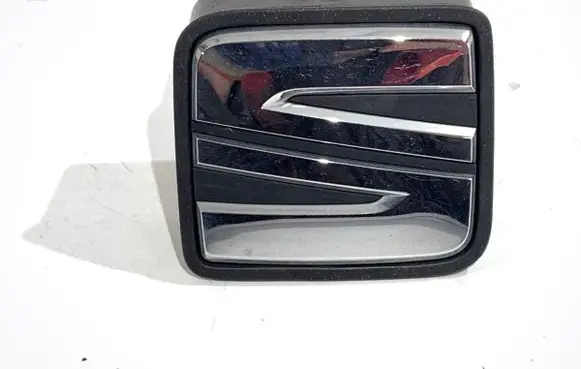 Seat Toledo IV (NH) Tailgate/trunk/boot exterior handle 6J0827565