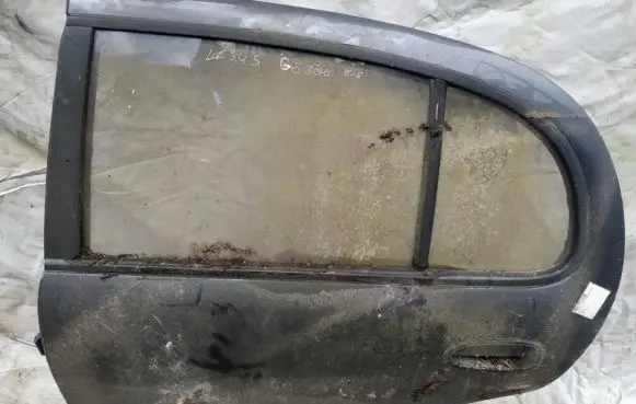 Lexus GS 300 400 430 Rear door pilkos