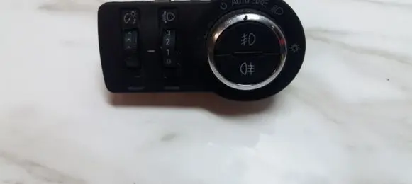 Opel Insignia A Light switch 13268694