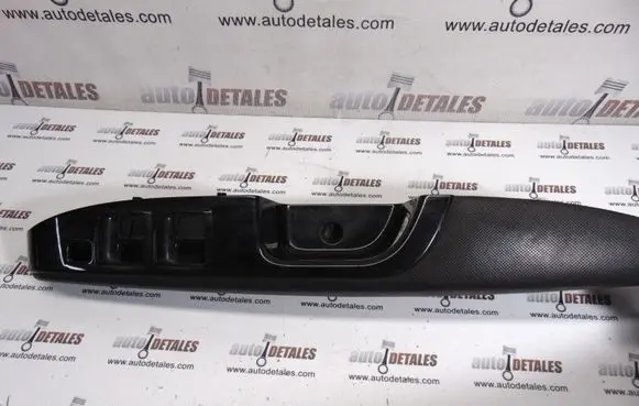 Mitsubishi Outlander Front door interior handle trim MR456050