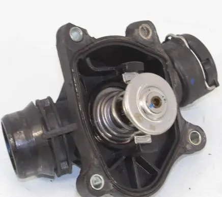 Thermostat/thermostat housing
