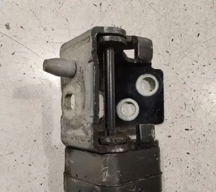 Citroen C5 Rear door upper hinge