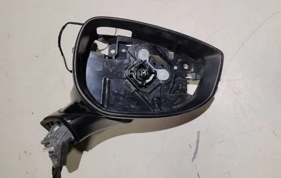 Mazda CX-3 Front door electric wing mirror 69121a