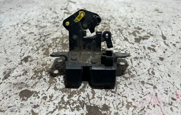 Chevrolet Captiva Tailgate/trunk/boot lock/catch/latch