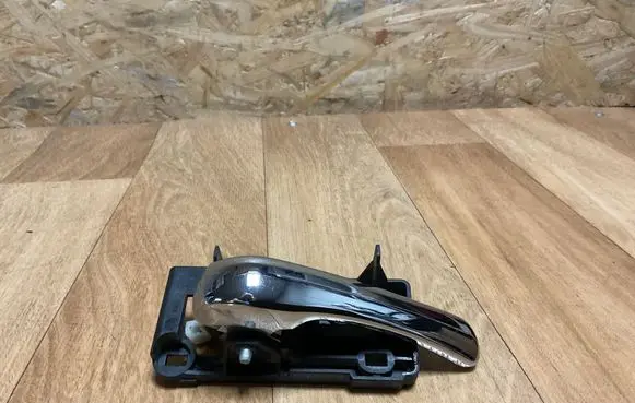 Alfa Romeo 147 Front door interior handle 46736145