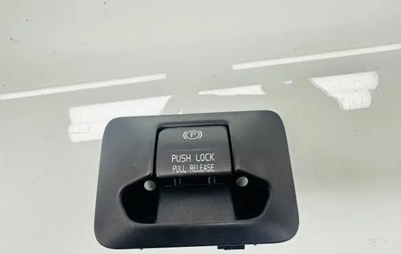 Volvo XC60 Hand parking brake switch 31334637 12W43K