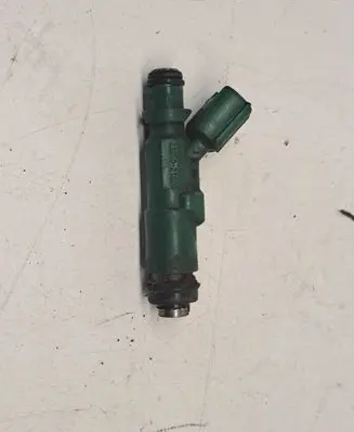 Toyota Prius (NHW20) Fuel injector 2325021020