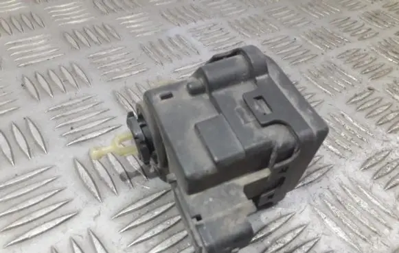 Renault Laguna II Headlight level adjustment motor 8200006664 00816400