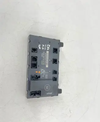 Mercedes-Benz CLK A209 C209 Door control unit/module 2098201926