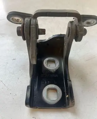 Opel Insignia A Front door upper hinge ES03A046574 3298