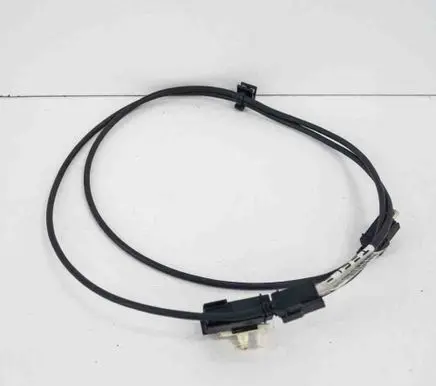 Tesla Model S AUX in-socket connector 100481508B