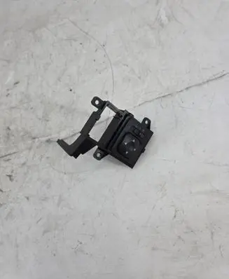 Mitsubishi Pajero Wing mirror switch MR190956