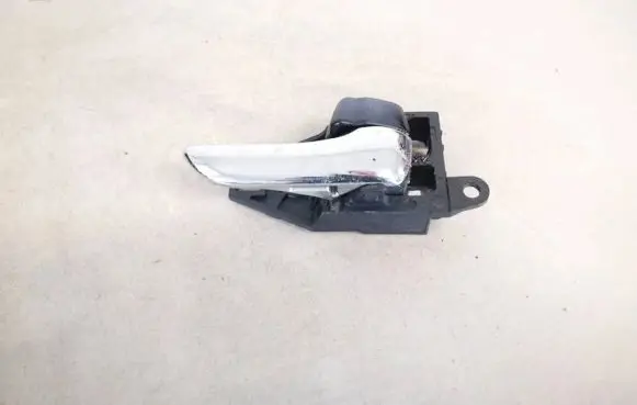 Toyota Avensis Verso Front door interior handle